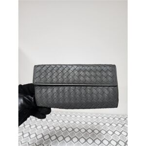 Bottega Veneta Intrecciato Leather Wallet Grey
